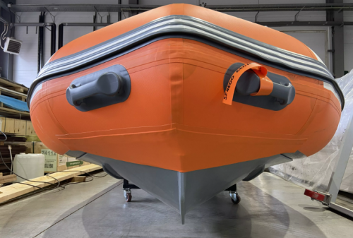 Моторная лодка РИБ Gelium 4300 (высокий борт, пластиковый конус)