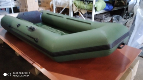 Надувная лодка ПВХ Tulin КМ-230 с фанерными вставками с привалом