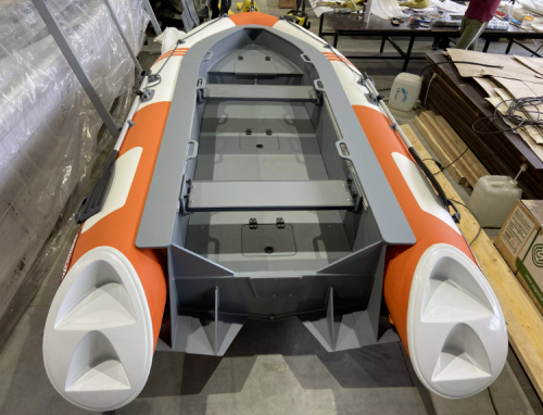 Моторная лодка РИБ Gelium 4300 (высокий борт, пластиковый конус)